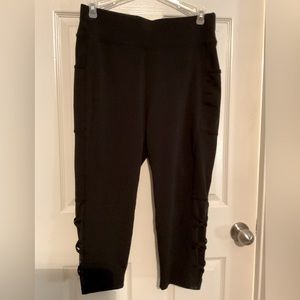 POP Fit Black capri leggings 2xl